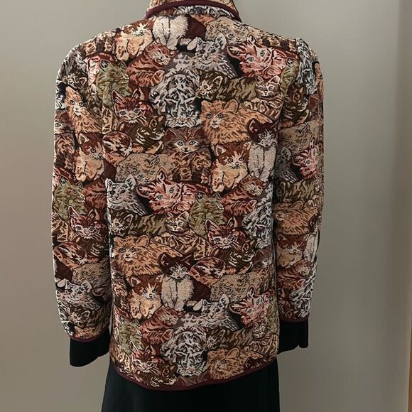 1990’s Cat Tapestry Collared Overcoat with Large Pockets and Metal   Buttons Bla - Picture 6 of 11